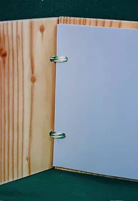 Notizblock aus Holz - Innenansicht